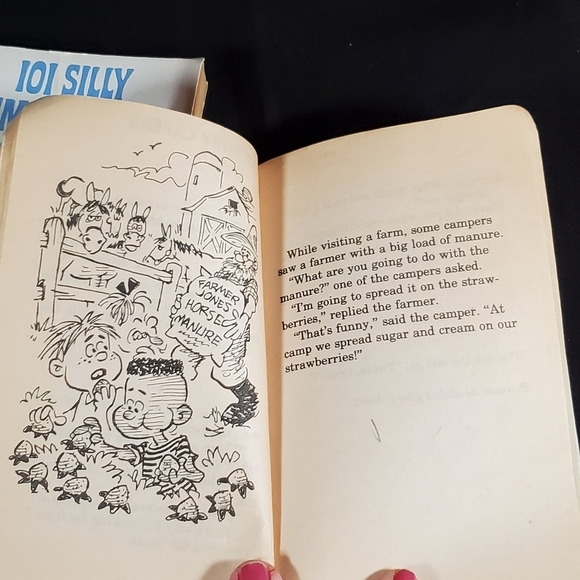 101 Silly Joke Books - Picture 5 of 6